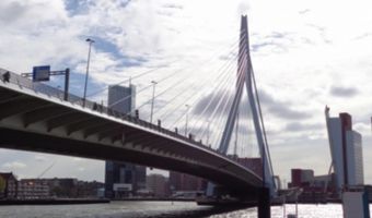 Rotterdams wafelrestaurant sluit drive-through vanwege drukte