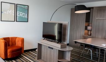 Ambitieus Leonardo Hotels transformeert hotelruimte naar kantoorruimte