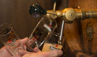 Geen boete voor illegaal geopend café