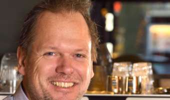 Mens, Bedrijf & Visie: Ricardo Eshuis (SVH)