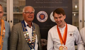 Sander de Vette wint kookwedstrijd Jeunes Chefs Rôtisseurs