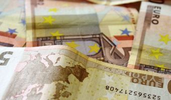 Kabinet verlengt steun; 6 miljard erbij