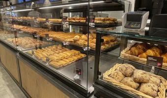 Bakker Bart heropent de vestiging aan de Demer in Eindhoven