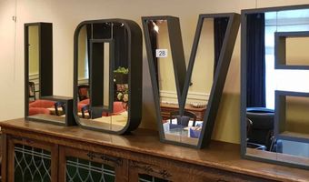 Hotel De Kroon in Oirschot stopt; alle inventaris onder de hamer