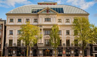 Koninklijke allure aan de Amstel