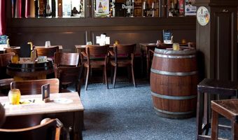 Café-eigenaren aan het woord over de mogelijke verlenging van de avondlockdown horeca