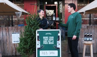 Lowlander brouwt bier van afgedankte kerstbomen