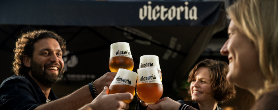 AB InBev lanceert sterk blond bier Victoria in Nederland