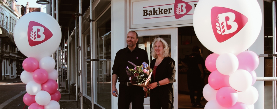 Bakker Bart heropent vestiging in Leeuwarden (met foto's)