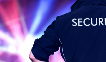 Diplomafraude onder horecaportiers hard aangepakt