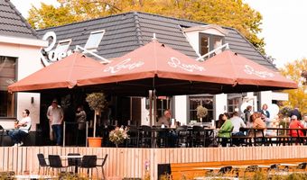 Restaurant Loetje geopend in voormalig Urbana in Zwolle