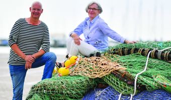 Opbrengst veiling 1e kistje Meischol voor Hulphond Nederland