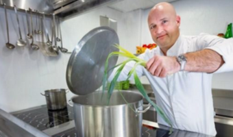 Kaat Mossel krijgt als eerste restaurant in Nederland nieuwe oogst mosselen