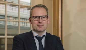 Hoogleraar Jan Adriaanse vertelt over Turnaround Management tijdens HotelSummit 2022