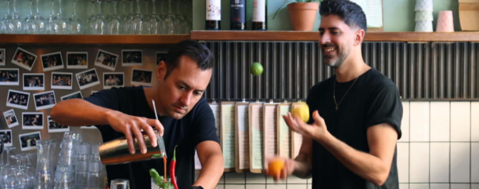 Cafe Martinot gesloten vanwege verbouwing pand, crowdfunding gestart om te heropenen