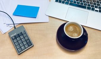 Themamaand Financiën; alles over geld en Lunchrooms in de maand december