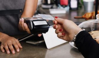 Themamaand Financiën: Welke betaalopties zijn er voor jouw restaurant? En wat kost het?