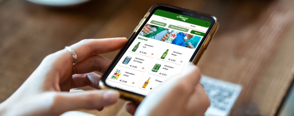 Sligro lanceert nieuwe oplossingen voor restaurateurs: QR-bestellen en Tafel reserveren