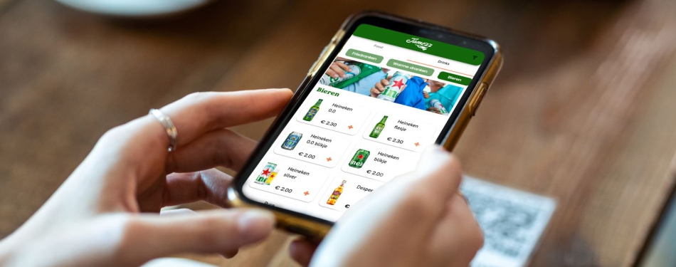 Sligro lanceert nieuwe oplossingen voor lunchroomeigenaren: QR-bestellen en Tafel reserveren