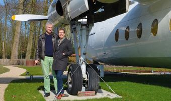 B&B Friendship in een vliegtuig