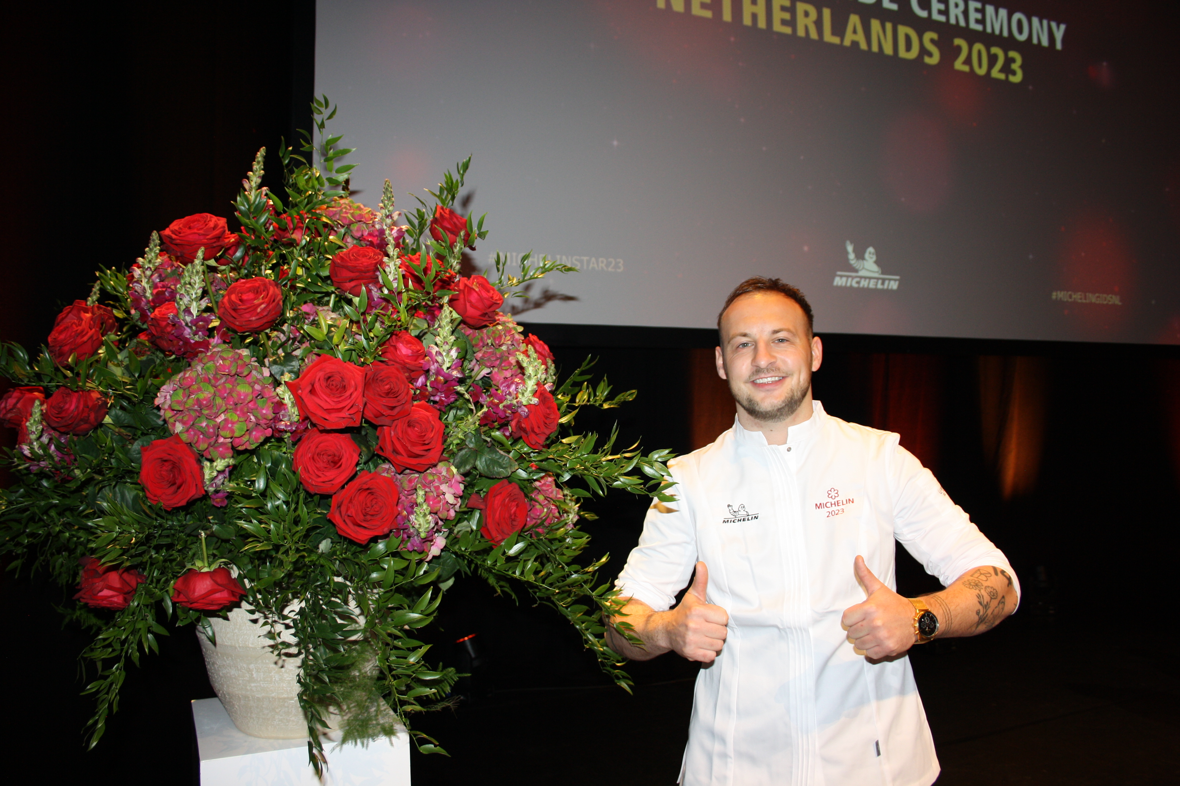 Dubbelslag Yornie van Dijk: eerste Michelinster én Young Chef Award