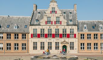 Foto's: Kloeg Collection opent Hotel St. Joris in Middelburg