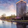 Hotel Okura en Brouwerij Homeland slaan handen ineen voor zomers bier