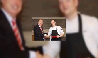 Mooi 'say cheese-moment' voor winnaar