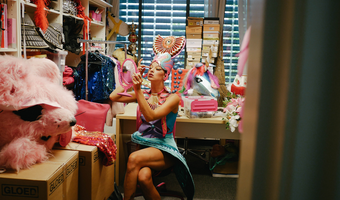 Booking.com onthult tweestrijd bij Nederlandse LHBTI+ reizigers 2023