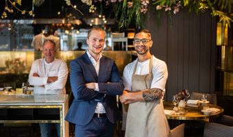 Mario Ridder draagt Joelia* in Hilton Rotterdam over per 2024