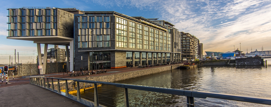 DoubleTree by Hilton Amsterdam brengt Amsterdamse School tot leven