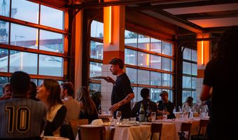 Nieuwe Bar Dancing Multipla brengt ode aan lelijkste auto ooit gemaakt