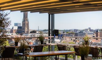 Rooftopbar Blou op Hotel Haarhuis komende periode als private eventlocatie te huur