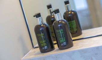 Clean the World en Kapellerput Hotel: Een duurzaam partnerschap voor positieve verandering