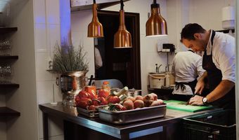 “Spannend om in de huiskamer van het dorp de hardlopers van de kaart te halen”