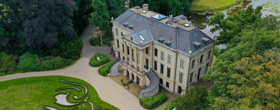 Soenil Bahadoer helpt Voltaire* in Parc Broekhuizen uit de brand na vertrek chef-kok