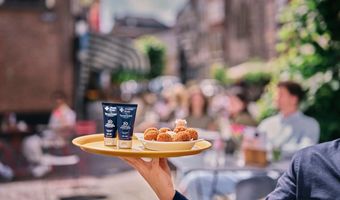 ’t Pantoffeltje in Den Bosch zet zonnebrandcrème op de menukaart