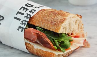 UMH Group opent eerste vestiging George Deli in de Houthavens