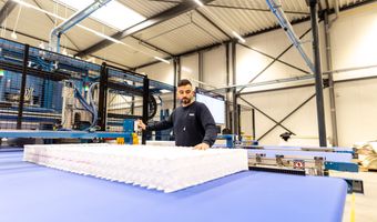 Matrassenfabriek van de toekomst maakt duurzaam slapen betaalbaar