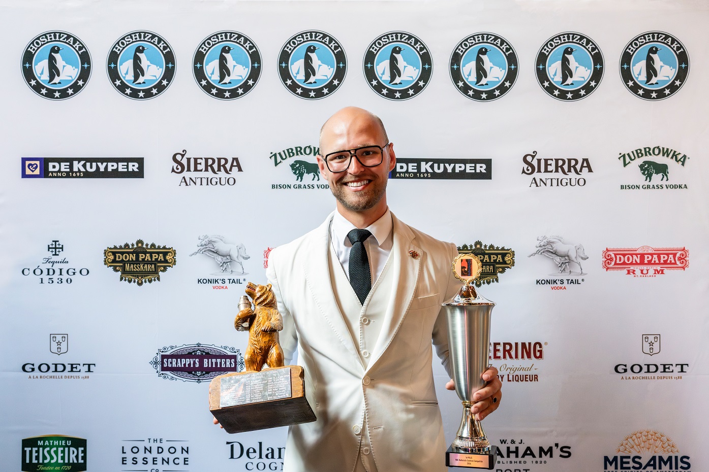 Nick Vrielink voor derde keer op rij winnaar NBC National Cocktail Competition