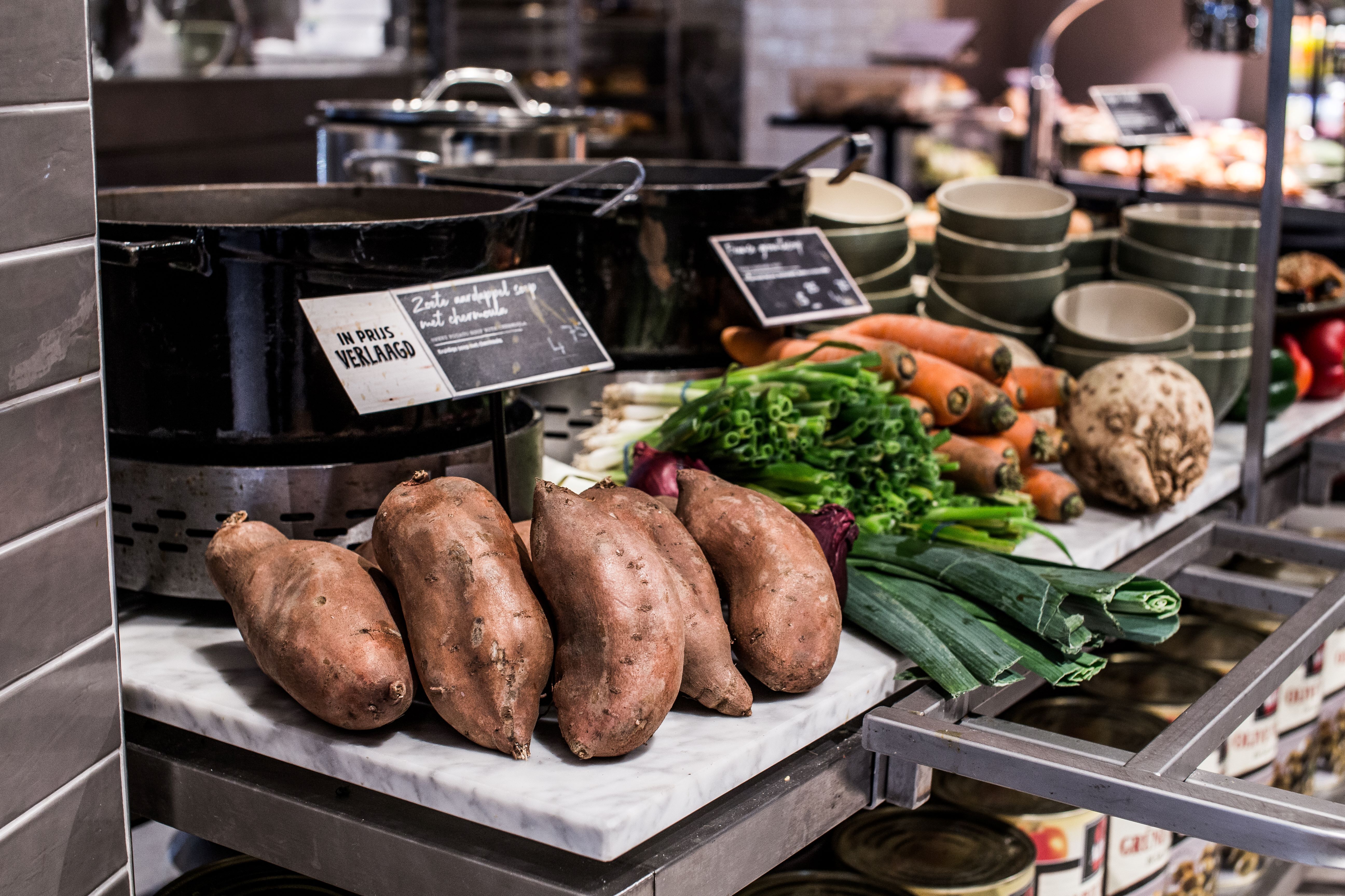 Een vijfde van lunches bij banqueting gaat de prullenbak in