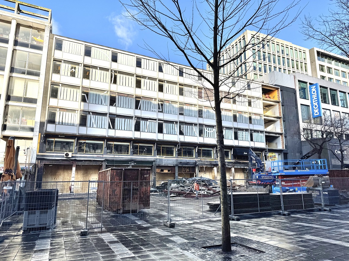 Vernieuwing horeca aan het Stadhuisplein in Rotterdam van start