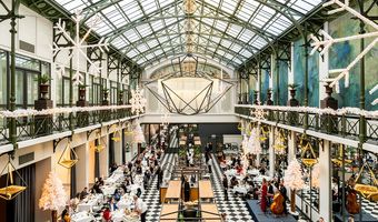 Anantara Grand Hotel Krasnapolsky viert jubileum Wintertuin op unieke wijze