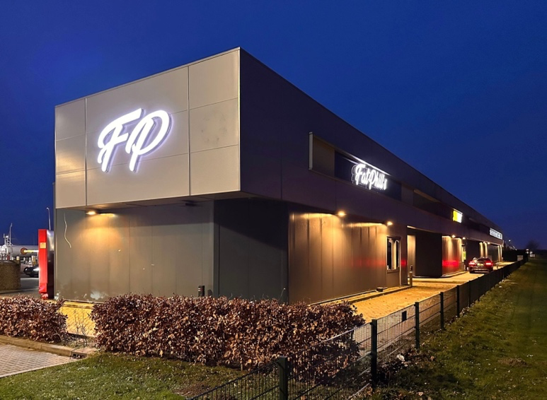 Fat Phill’s opent eerste drive-through restaurant