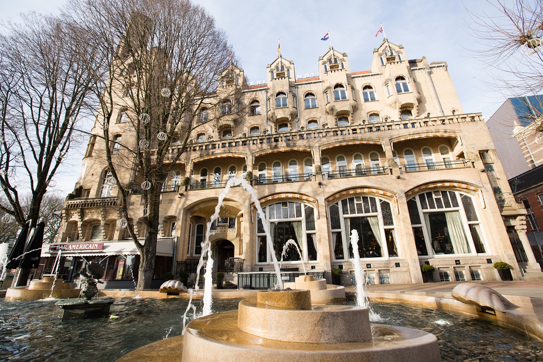 Eigenaar van Amsterdams American Hotel overgenomen in deal van 1,4 miljard euro