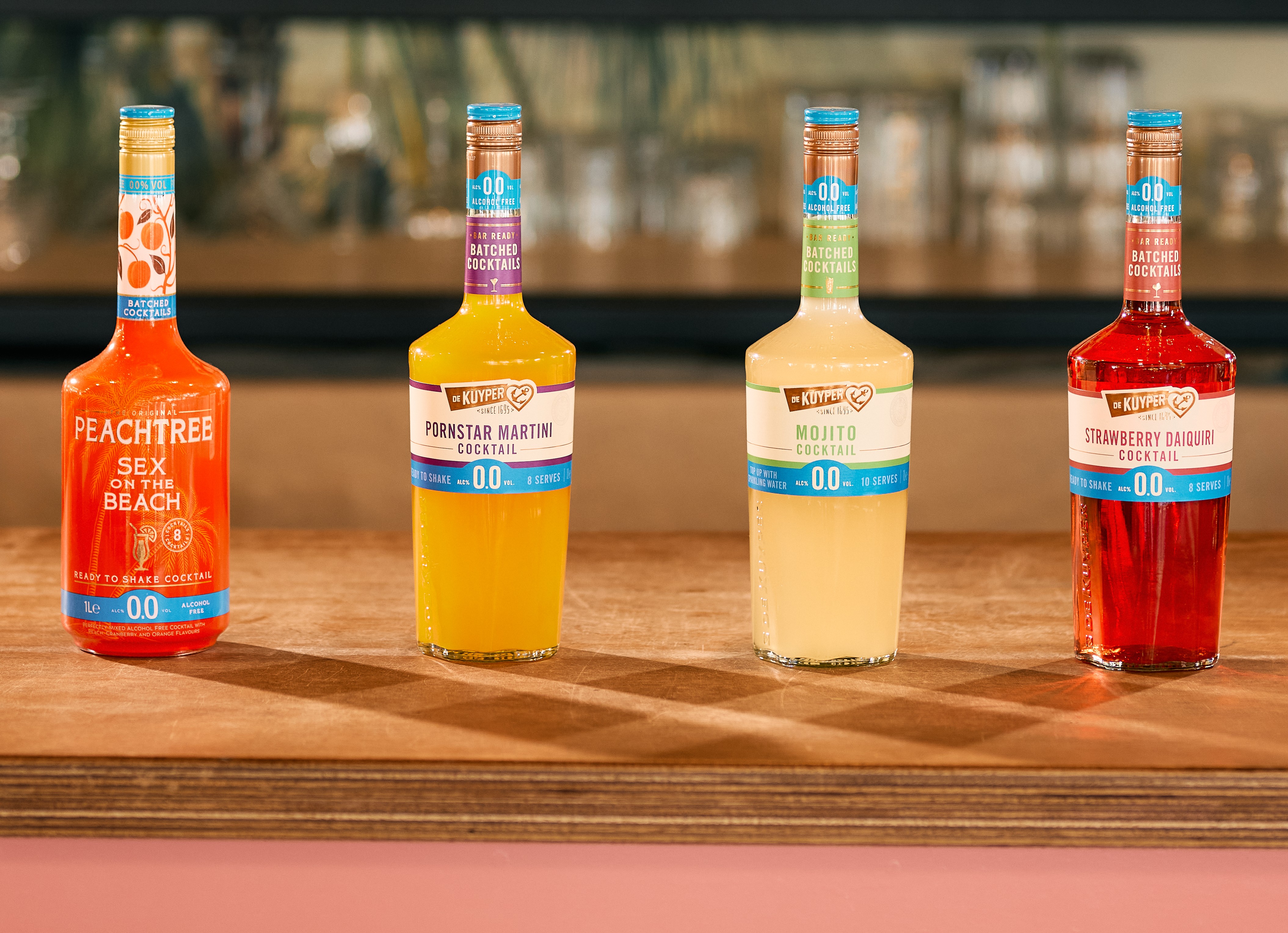 Koninklijke De Kuyper lanceert het Batched 0.0% Cocktailassortiment