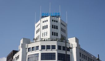 Lichttoren wordt nieuw zakelijk knooppunt in hartje Eindhoven