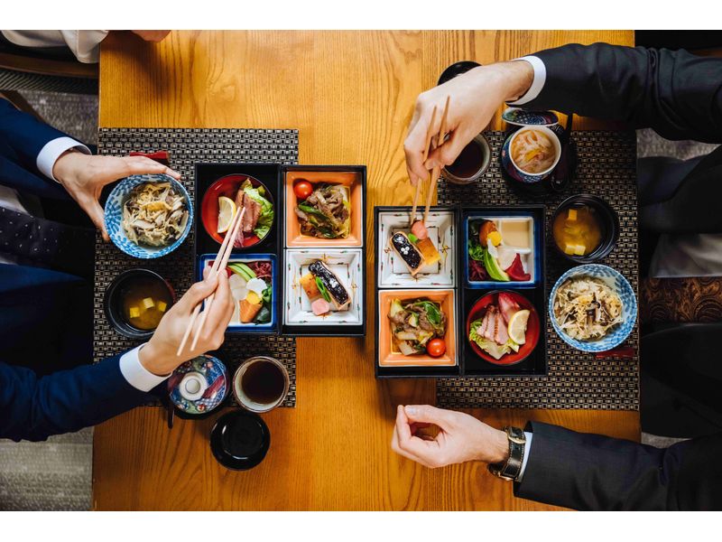 Hotel Okura Amsterdam lanceert nieuw Japans geïnspireerd lunchconcept KIRI