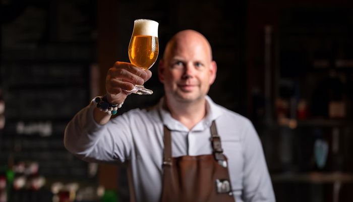Richard Moerkerk: Vuurtoren in het geheugen