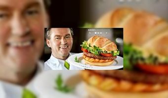 Fastfoodketen serveert burger topkok